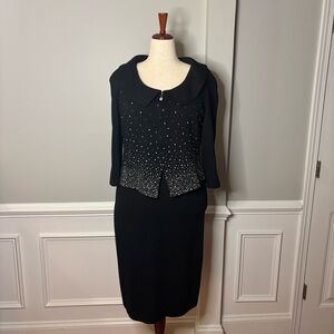 ST. JOHN Evening black and metallic beaded dress suit size 14 dress/16 jacket